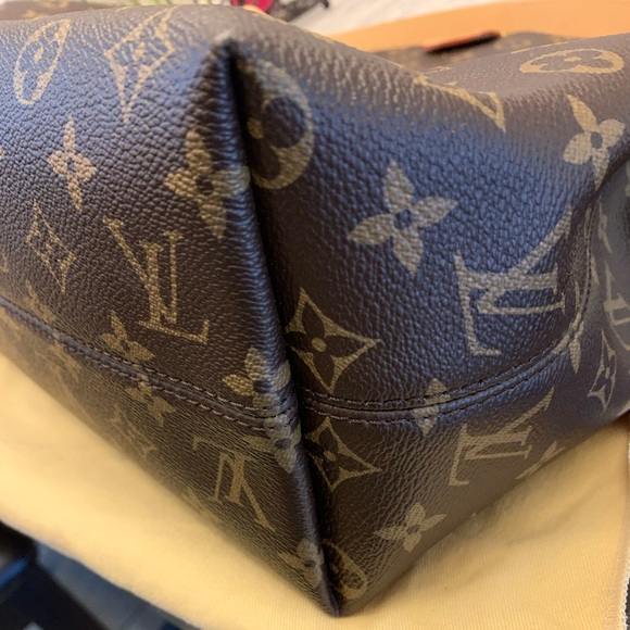 Bags Similar To Louis Vuitton Graceful Outfit